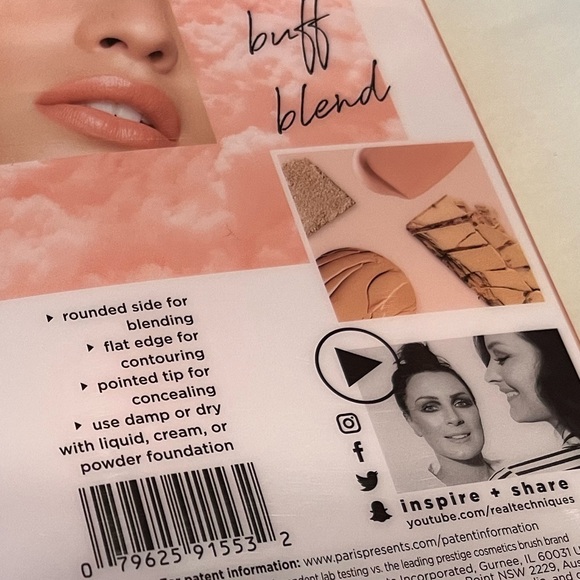 🌸Beauty blender and pocket mirror bundle - Picture 8 of 9